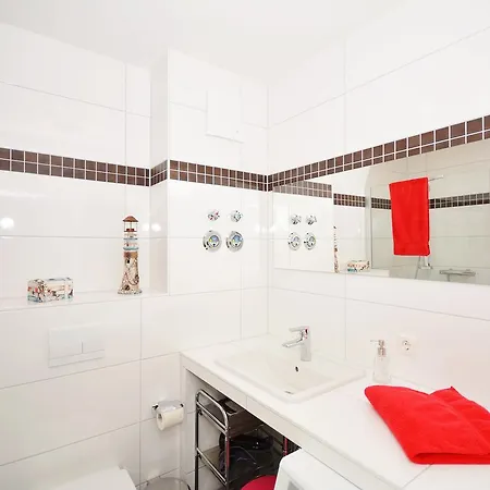 Komfort-ferienwohnung Rosa Nr. 12 By Meer-ferienwohnungen * Sellin (Rugen)